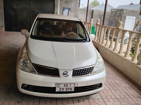 Nissan Tiida 2007