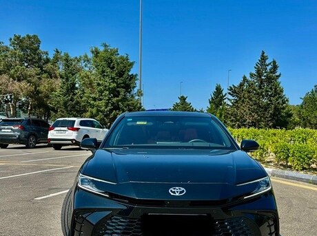 Toyota Camry 2024