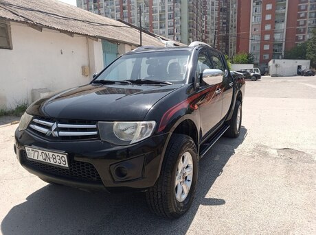 Mitsubishi L200 2010