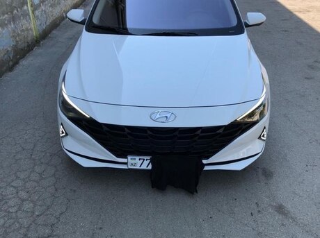 Hyundai Elantra 2021