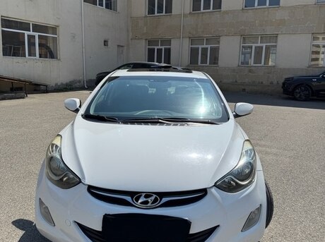 Hyundai Elantra 2011