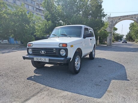 LADA (VAZ) Niva 2012