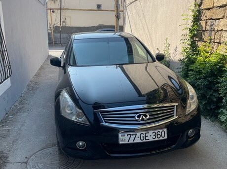 Infiniti G25 2012