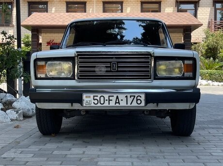 LADA (VAZ) 2107
