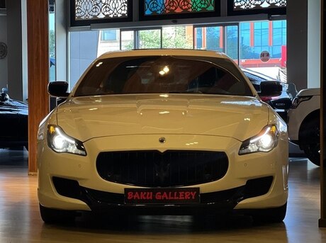 Maserati Quattroporte