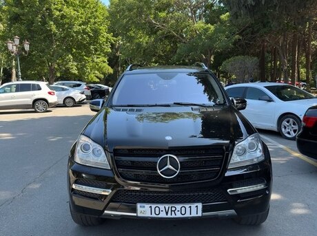 Mercedes GL 450 4MATIC 2011