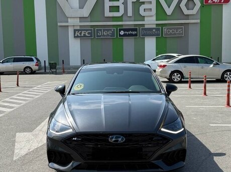 Hyundai  2021