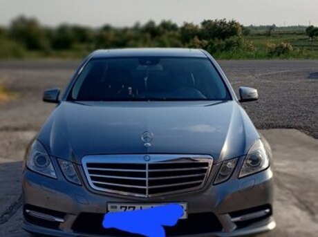 Mercedes E 250 2012