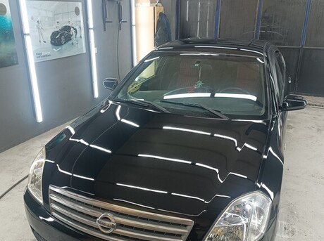 Nissan Teana 2003