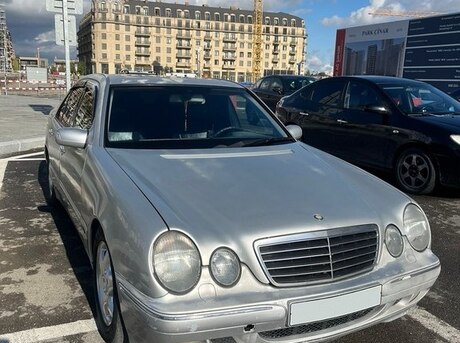 Mercedes E 240 2000