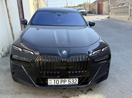 BMW i7 2023