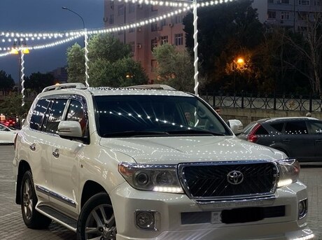 Toyota Land Cruiser 2011