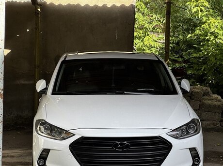 Hyundai Avante 2016