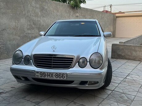 Mercedes E 270 2000