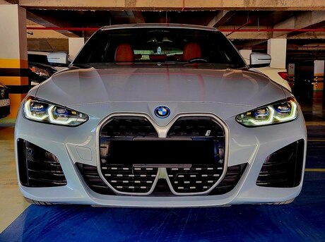 BMW i4