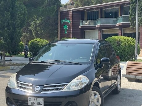 Nissan Tiida 2012