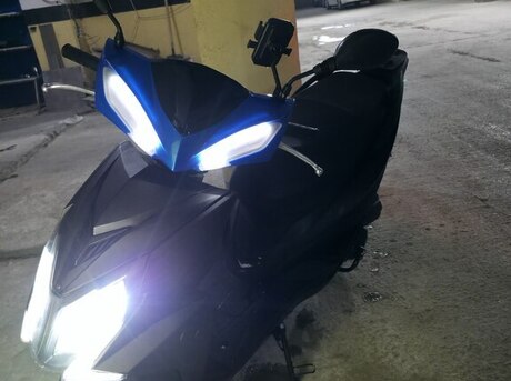 Grandmoto Strong