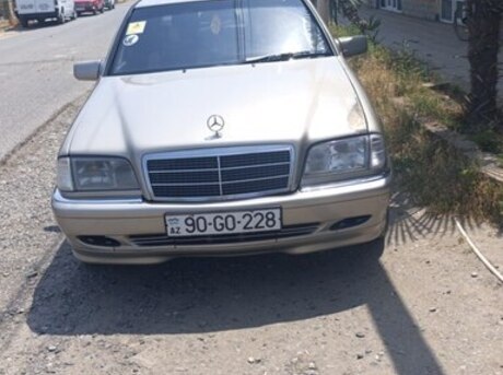 Mercedes C 220