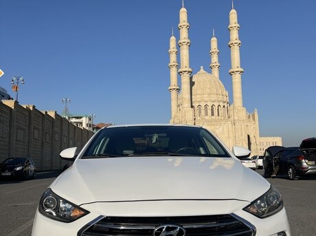 Hyundai Elantra 2016