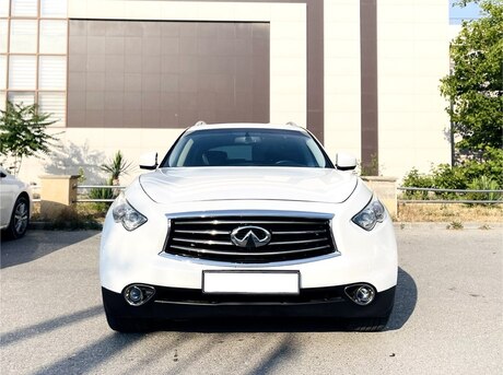 Infiniti  2013