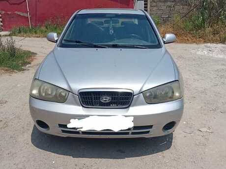 Hyundai Elantra 2001