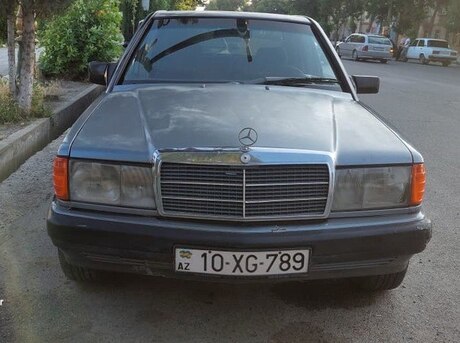Mercedes 190 1989