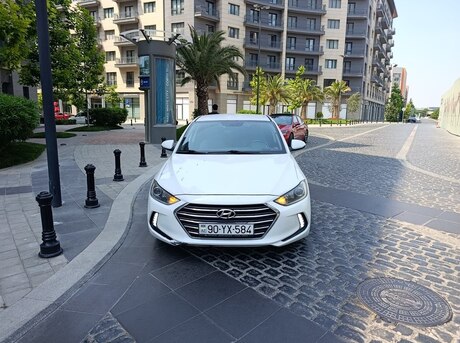 Hyundai Elantra 2017