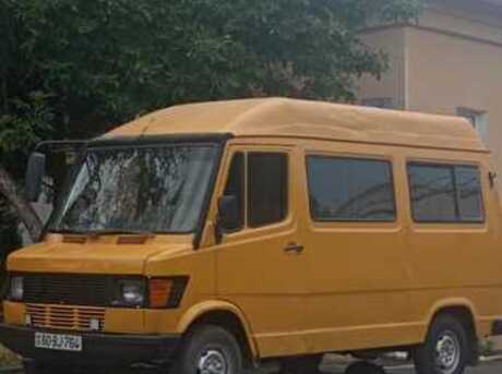 Mercedes 208 D 1990