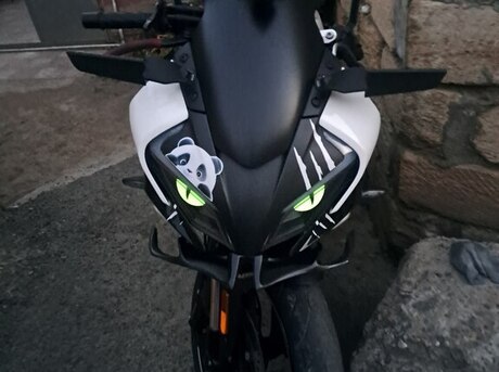 CFMOTO 300 SR-S