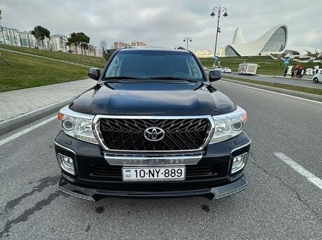 Toyota Land Cruiser 2013