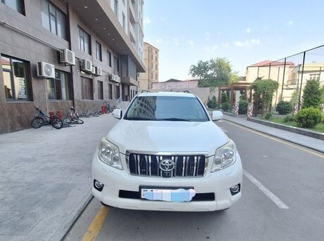 Toyota Land Cruiser Prado 2012