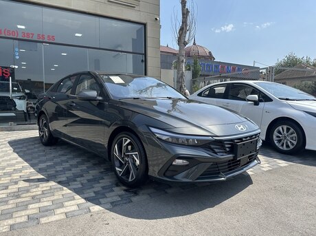 Hyundai Elantra 2025