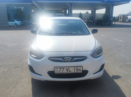 Hyundai Accent 2013