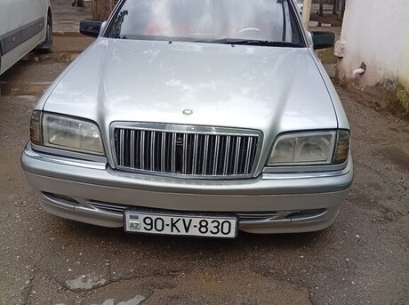 Mercedes C 180
