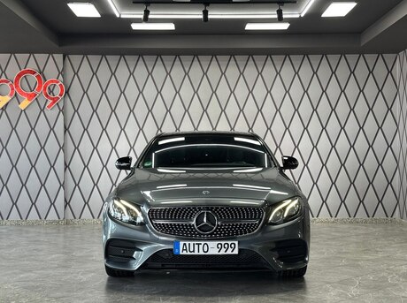 Mercedes E 300