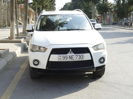 Mitsubishi Outlander 2009