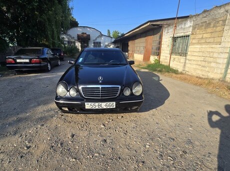 Mercedes E 220 d 2000