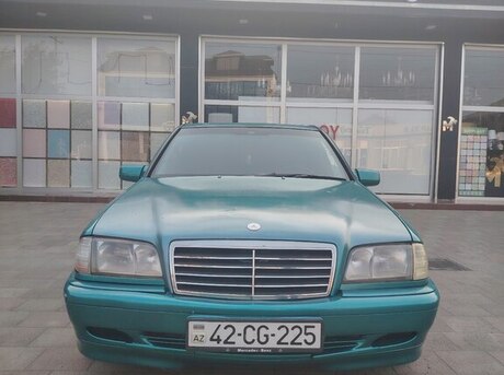 Mercedes C 180
