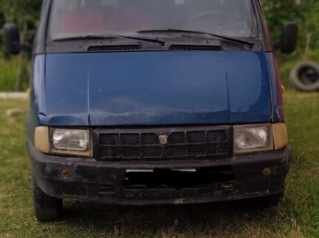 GAZ 2705 2002