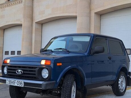 LADA (VAZ) Niva 2015