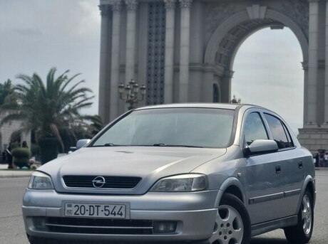 Opel Astra 2000