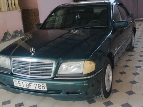Mercedes C 180