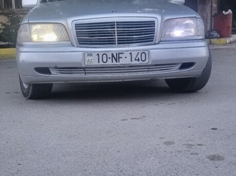 Mercedes C 180