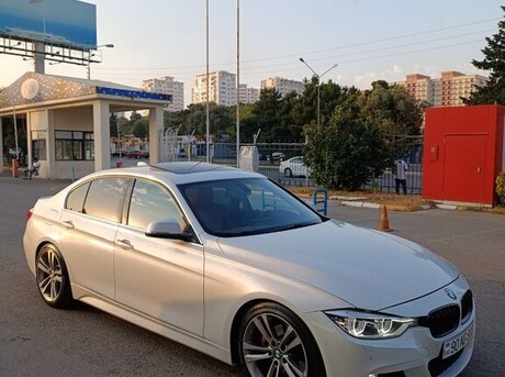 BMW 330
