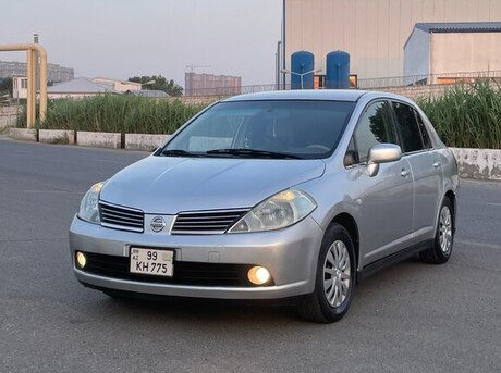 Nissan Tiida 2007