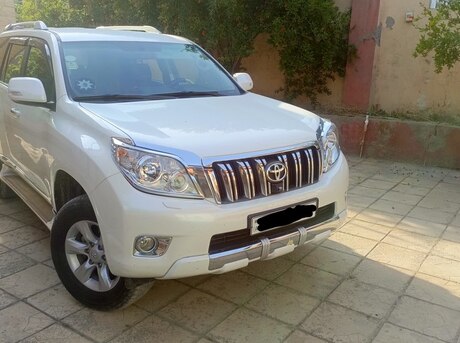 Toyota Land Cruiser Prado 2012