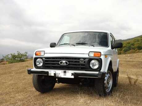 LADA (VAZ) Niva 2011