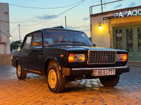 LADA (VAZ) 2107 2010