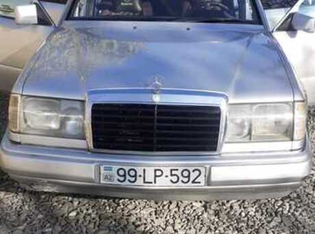 Mercedes E 220