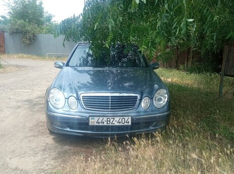 Mercedes E 200 2004